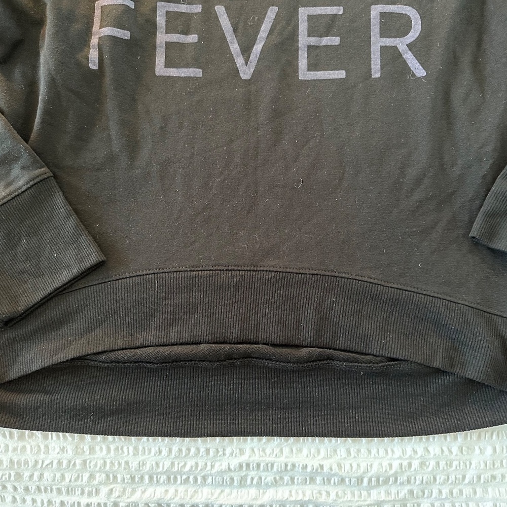 L.O.L. VINTAGE NWOT Cabin Fever Long Sleeve Gray Grey XL Novelty T-Shirt - Picture 2 of 5